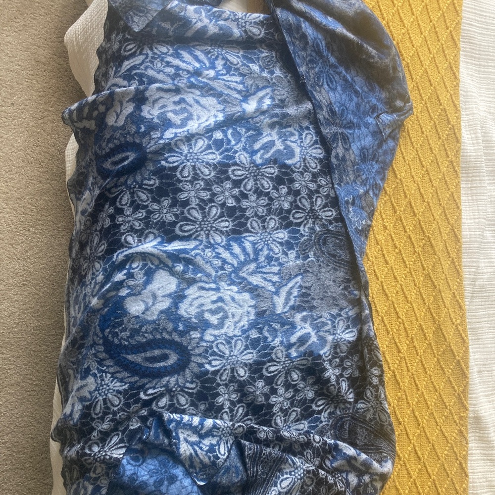 100% Cashmere Shawl